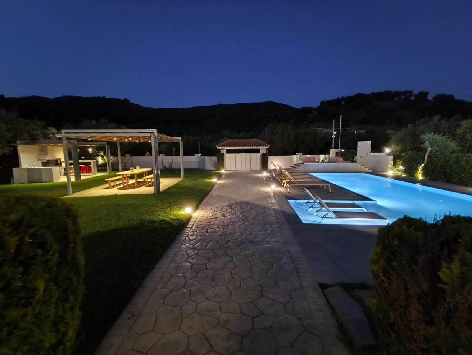 Gala'S Elegant Home Villa Tragaki Exterior photo